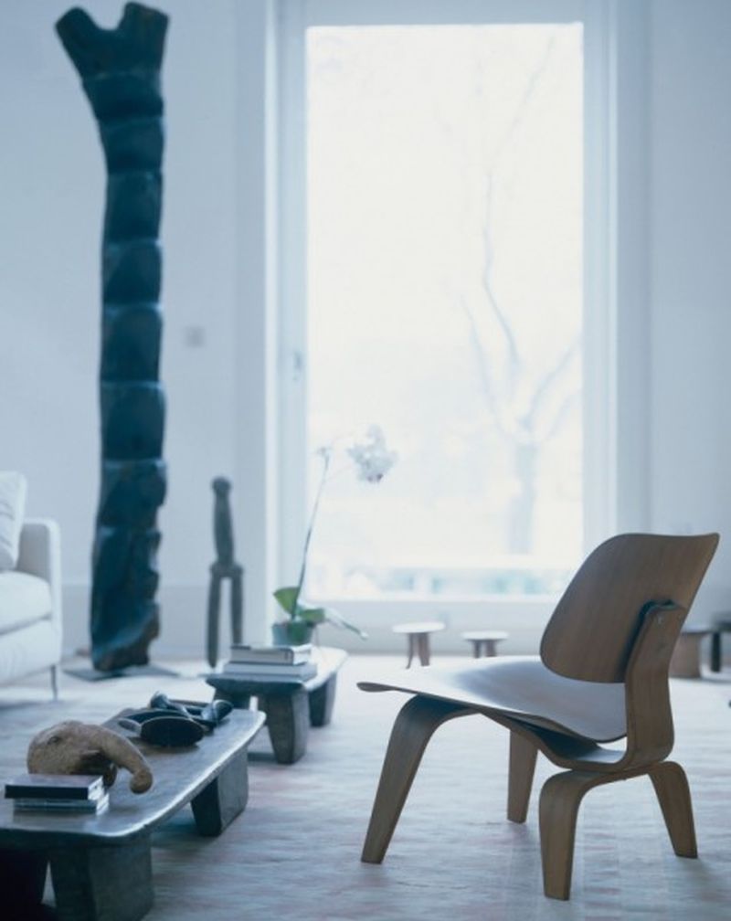 Fauteuil LCW de Eames de Vitra chez issima à Marseille